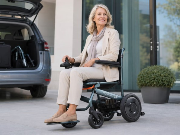 Fauteuil roulant électrique léger : les critères de choix essentiels